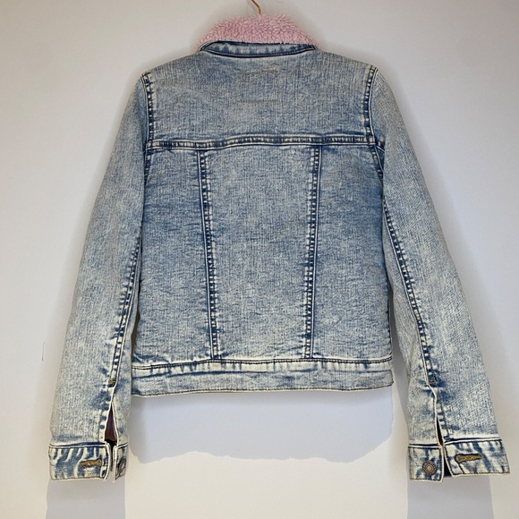 Levi’s kids jacket (pre owned) - Picture 2 of 5
